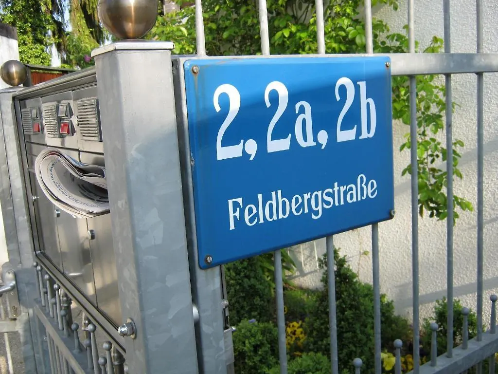 Bed And Breakfast Zeevat Munich Germany