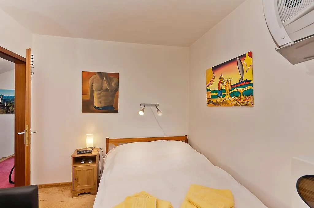 *** Bed & Breakfast Bed And Breakfast Zeevat Munich Germany