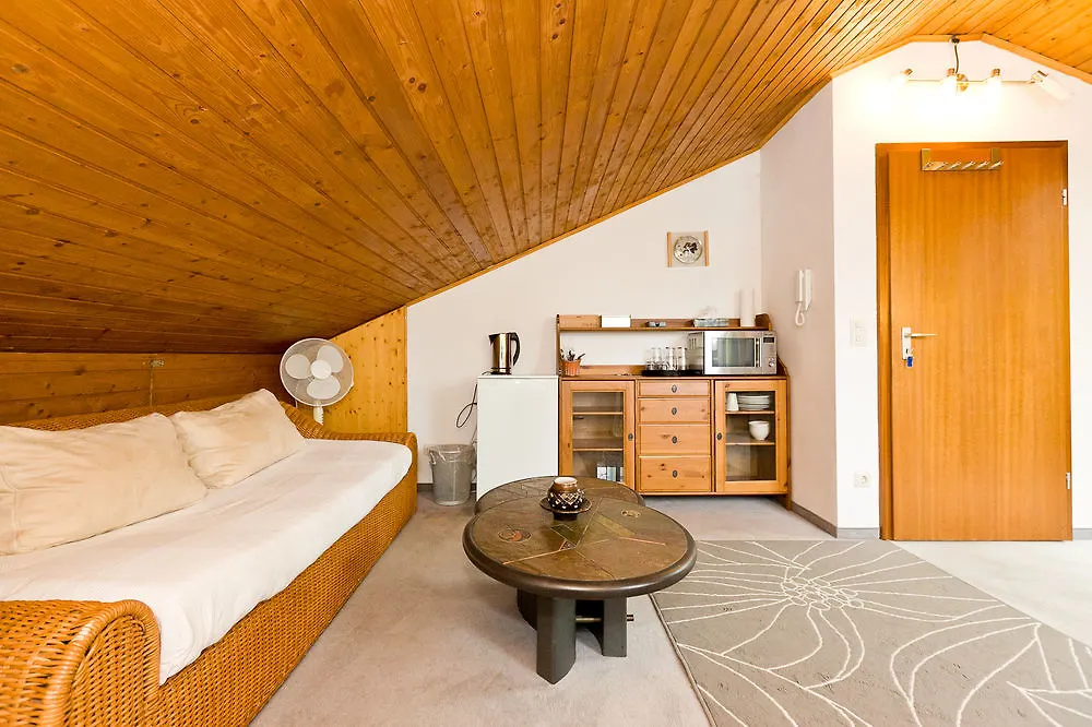 Bed And Breakfast Zeevat Munich 3*,  Germany