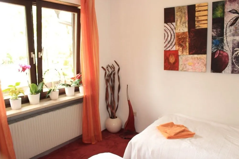 Bed & Breakfast Bed And Breakfast Zeevat Munich