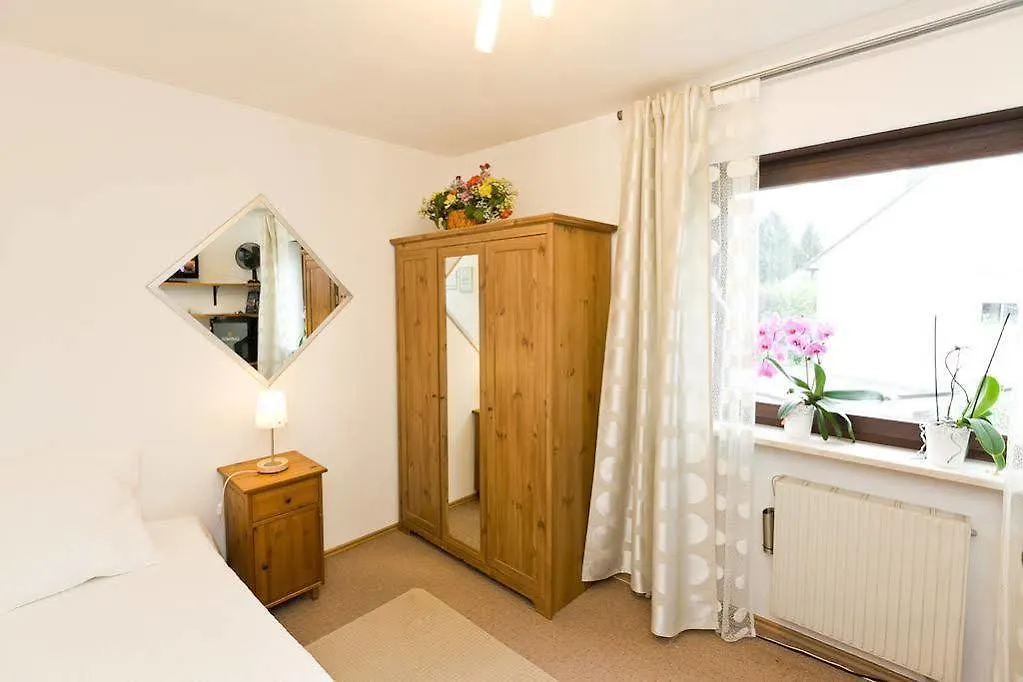 Bed And Breakfast Zeevat Munich Germany