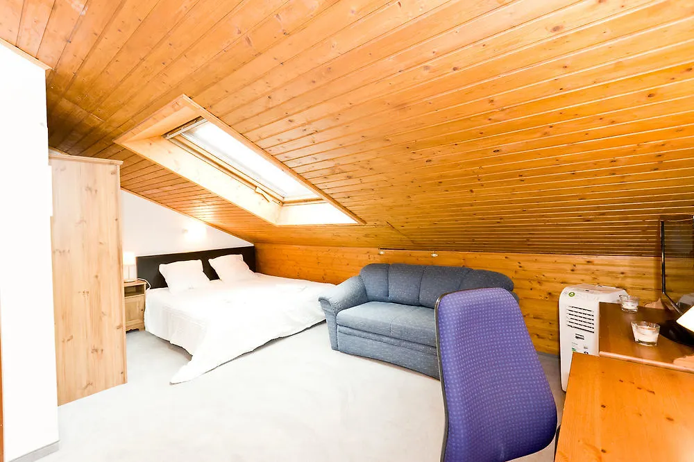 *** Bed & Breakfast Bed And Breakfast Zeevat Munich Germany